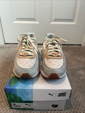 Puma Kids Cream and Light Green Animal Crossing Sneakers